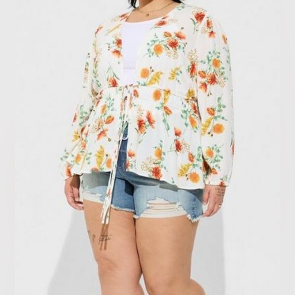Torrid Size 3 Floral Cardigan - Like New